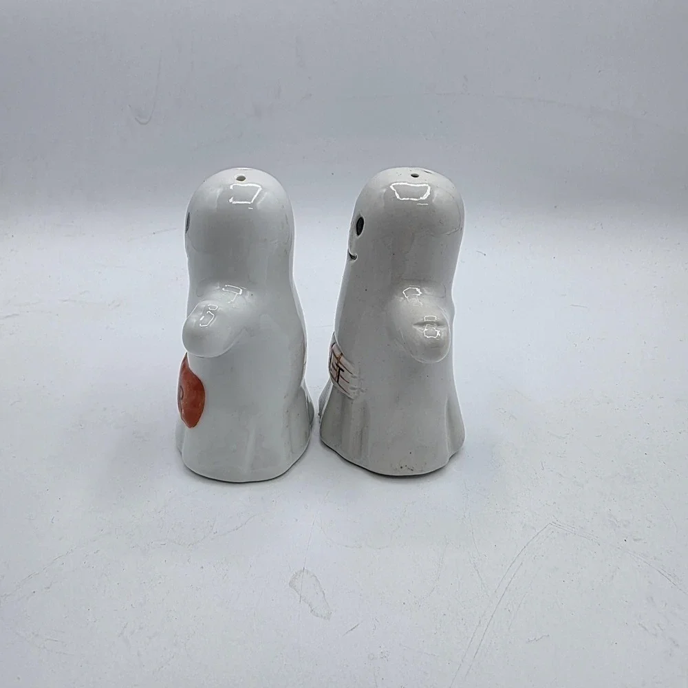 Vtg Ghost Salt &‎ Pepper Shakers Ceramic Small White Set Of 2 Halloween Decor